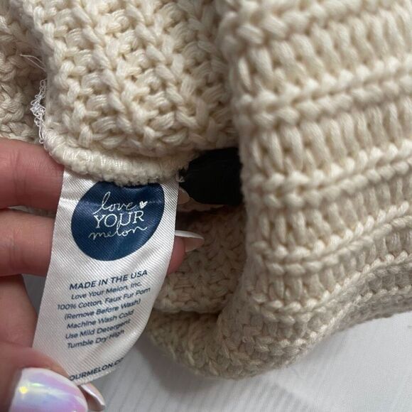 Rare Love Your Melon Cream Removable Double Poms Hard To Find